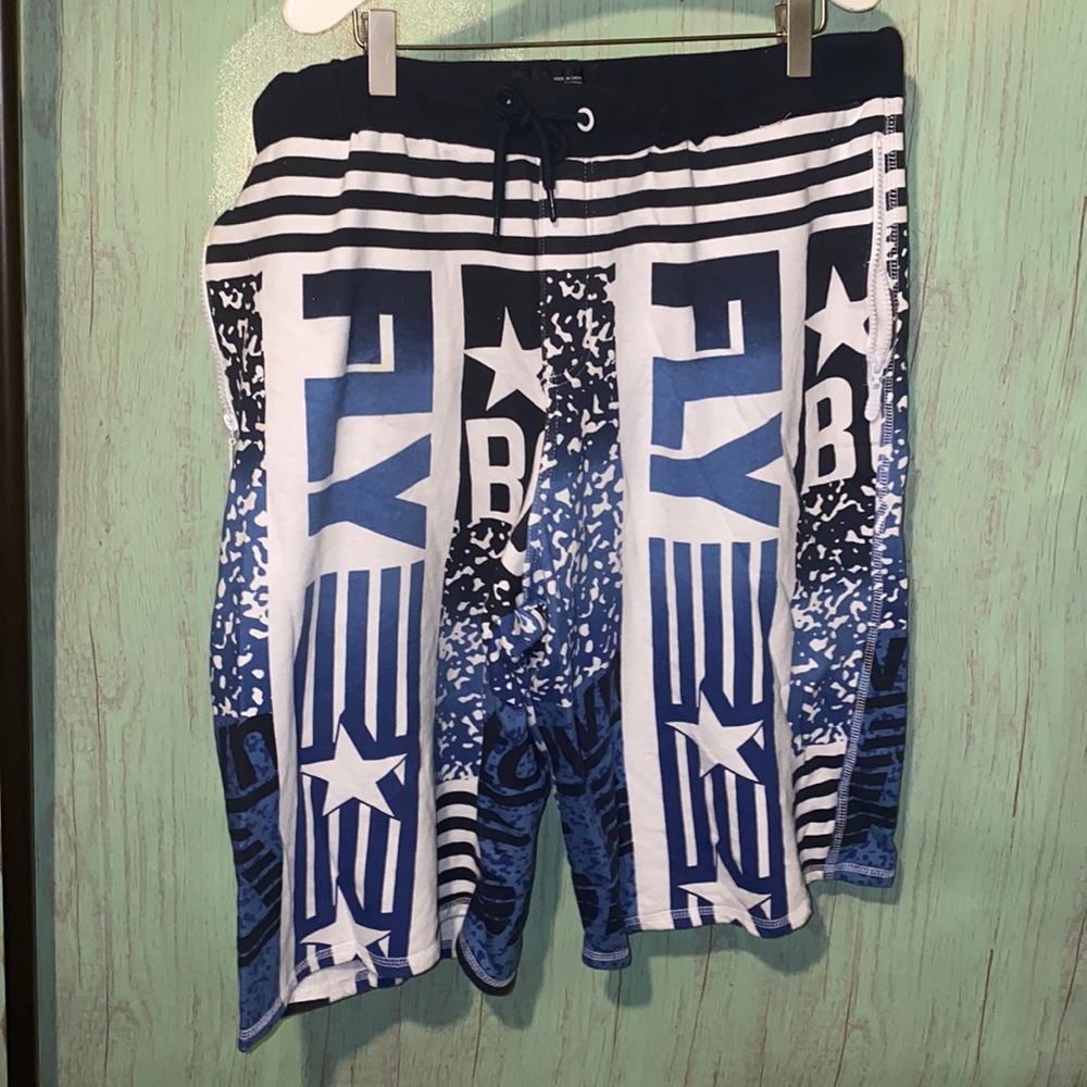 Fly sports shorts size xlarge